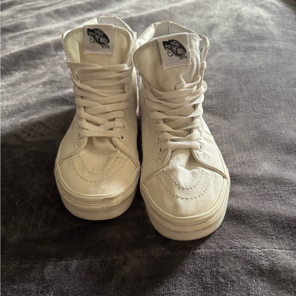 VANS - Picture 2 of 6